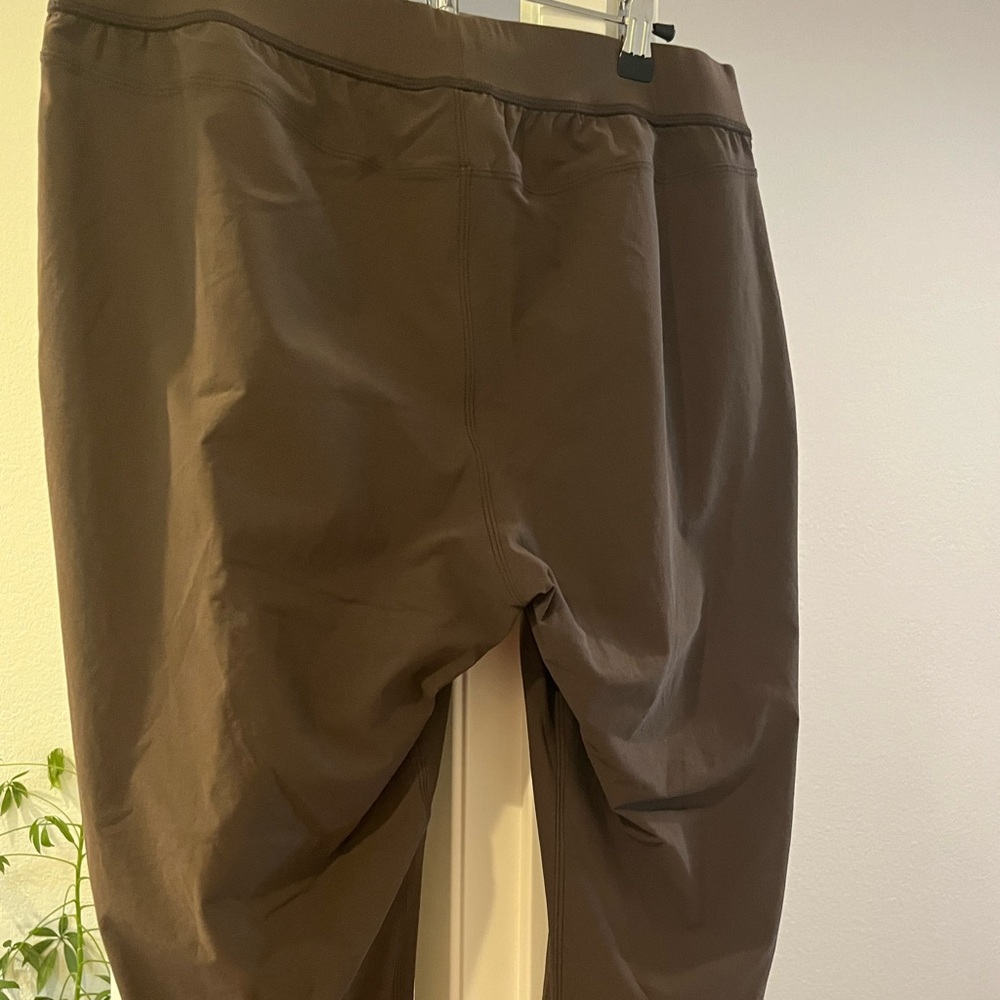Cotopaxi Ara joggers, brown with light blue ankle fabric